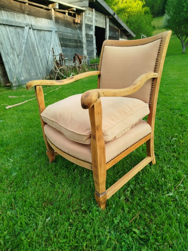 Tapissier en siège - Petit fauteuil